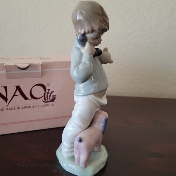 Rare NAO Figurine Boy on the Telephone with Dolls #01044 - Picture 5 of 5
